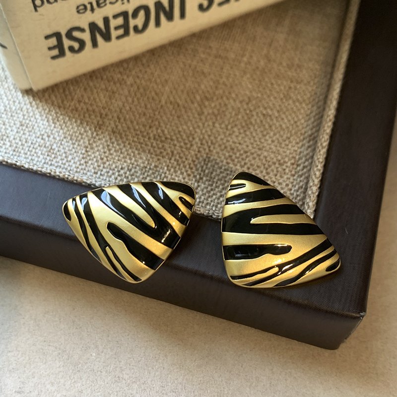 Black gold zebra pattern drop glazed earrings for women 2024 new explosive style earrings with light luxury and high-end feel