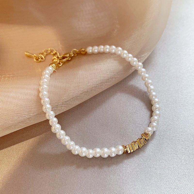 Broken silver natural pearl bracelet for women, light luxury, niche and exquisite bracelet, 2024 new popular item, layered jewelry