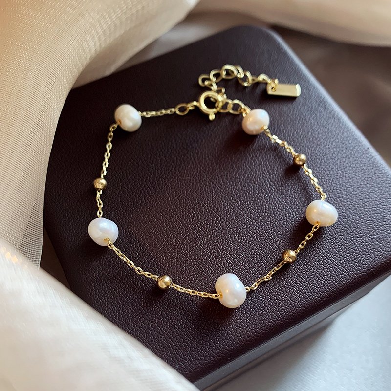 Broken silver natural pearl bracelet for women, light luxury, niche and exquisite bracelet, 2024 new popular item, layered jewelry