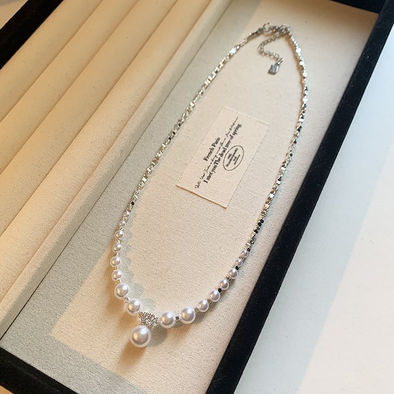 Broken silver pearl necklace for women, light luxury, niche collarbone chain, 2024 new popular high-end necklace, neck accessories