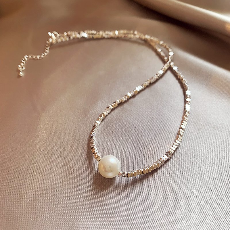 Broken silver pearl necklace for women, light luxury, niche collarbone chain, 2024 new popular item, high-end necklace with accessories