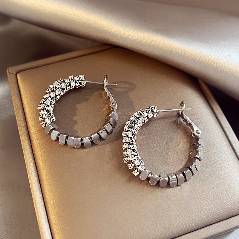 Unique Broken Silver and Gold Circle Earrings | High-End Summer 2025 Trend | Luxe & Niche Design