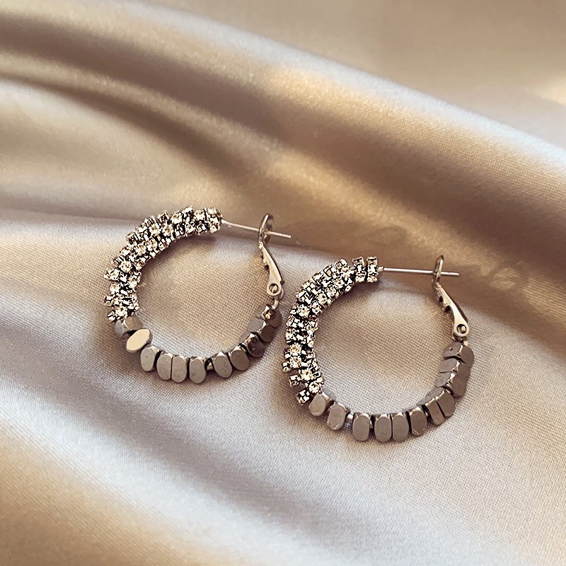 Unique Broken Silver and Gold Circle Earrings | High-End Summer 2025 Trend | Luxe & Niche Design