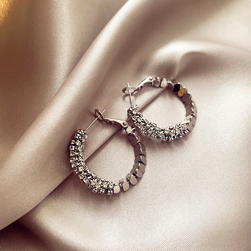 Unique Broken Silver and Gold Circle Earrings | High-End Summer 2025 Trend | Luxe & Niche Design