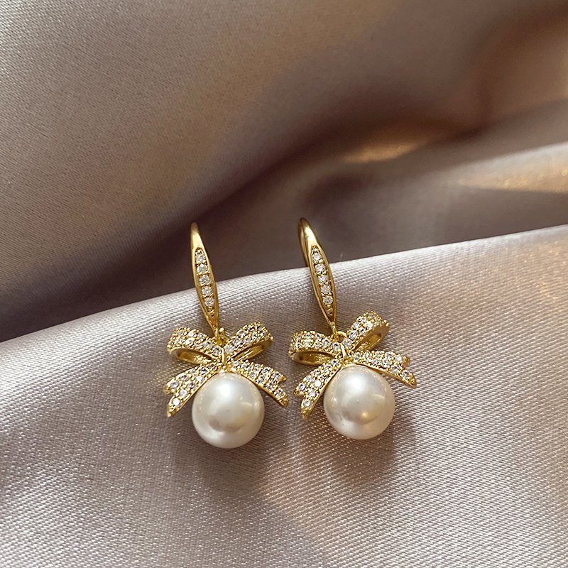 Butterfly Knot Pearl Earrings for Women 2024 New Popular Style High End Earrings with Light Luxury Charm Earrings and Earrings