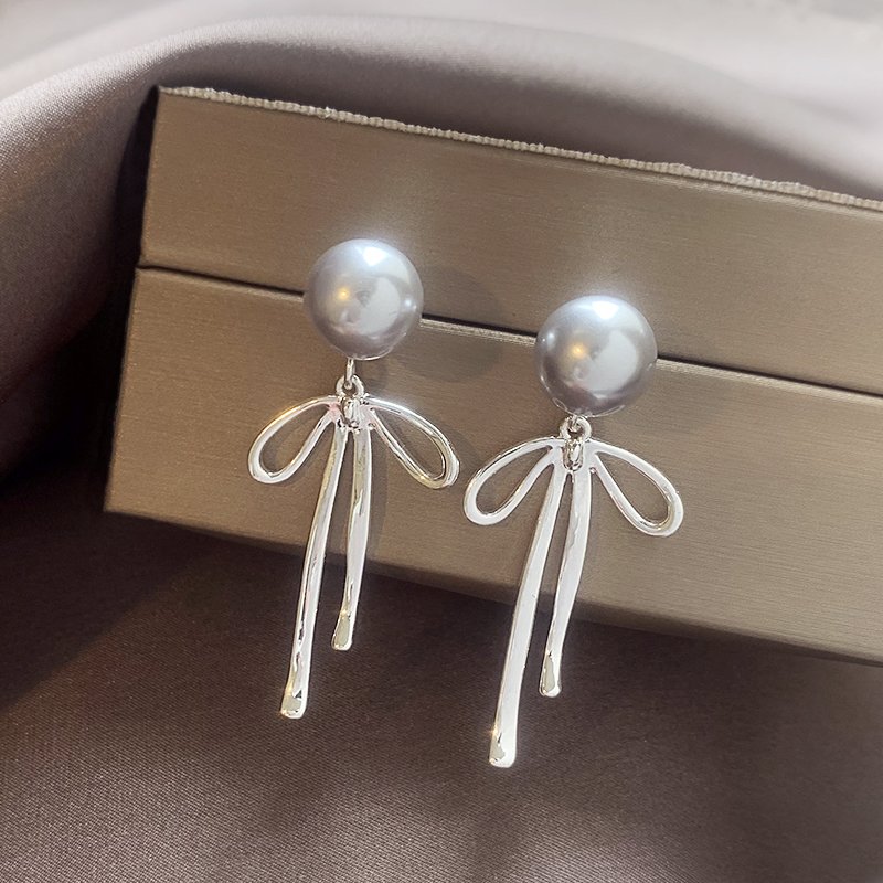 Butterfly knot hemp grey pearl earrings for women 2024 new popular high-end earrings temperament light luxury niche ear accessories