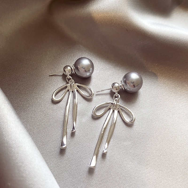 Butterfly knot hemp grey pearl earrings for women 2024 new popular high-end earrings temperament light luxury niche ear accessories