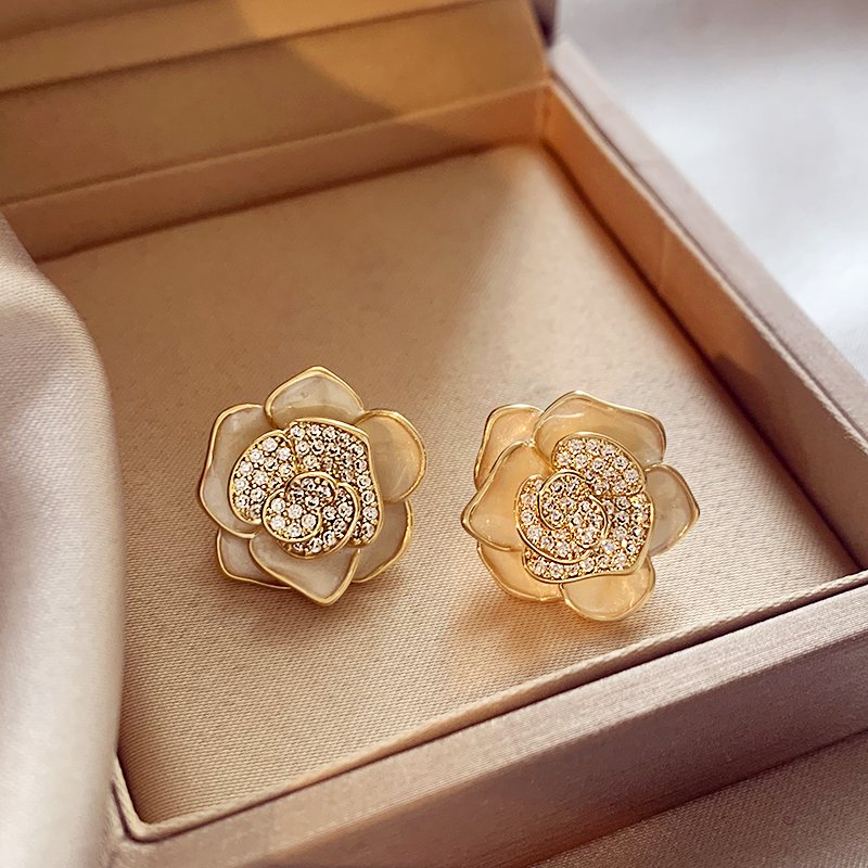 Camellia earrings for women 2024 new popular high-end earrings 925 pure silver stud post temperament light luxury unique earrings