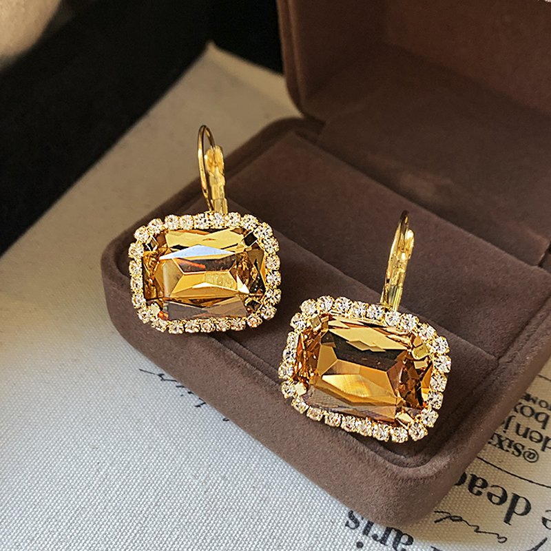 Champagne Gold Crystal Zircon Earrings for Women, with a Light Luxury and High Quality Charm, 2024 New Explosive Earrings