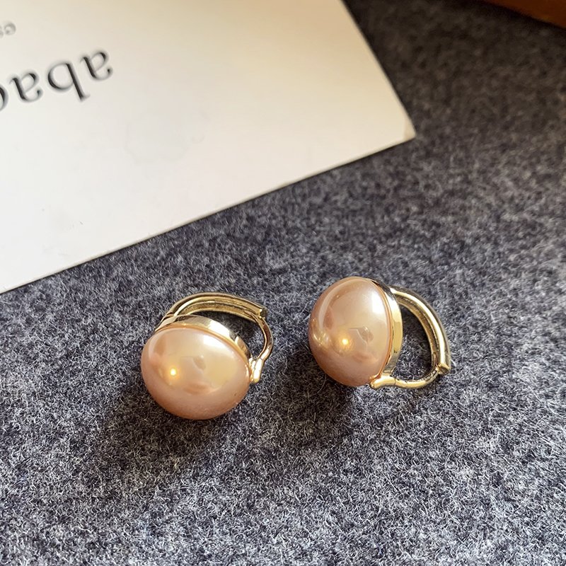 Champagne Half Round Pearl Earrings, Women's Light Luxury Charm Earrings, High Grade Earrings, 2024 New Explosive Ear Accessories