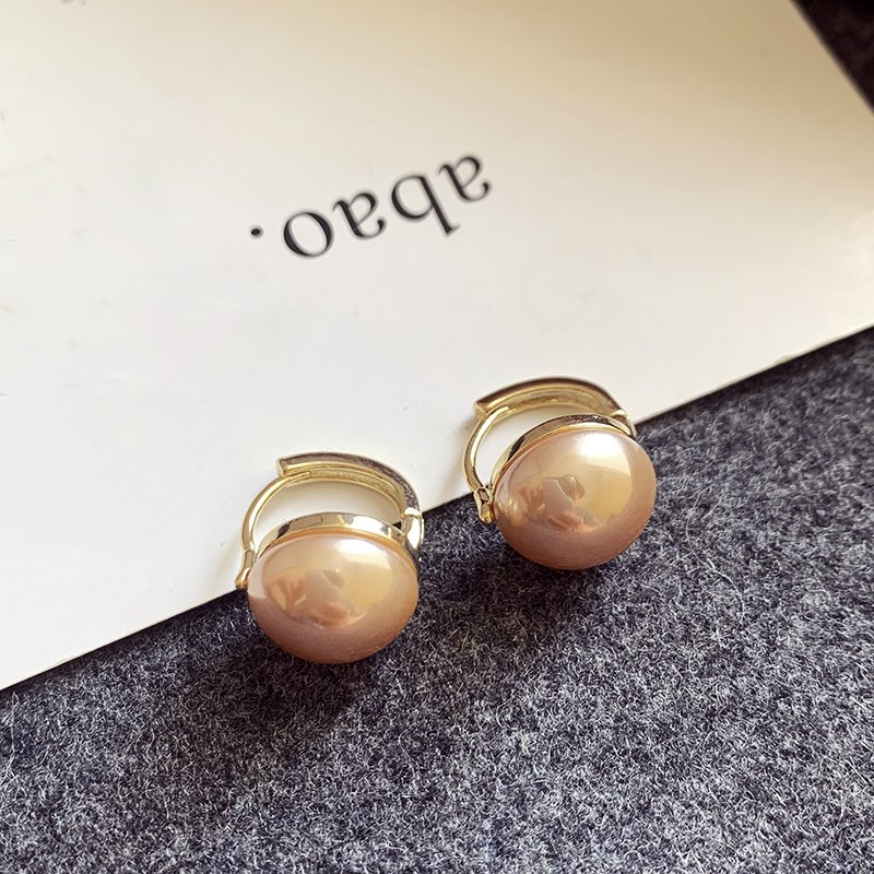 Champagne Half Round Pearl Earrings, Women's Light Luxury Charm Earrings, High Grade Earrings, 2024 New Explosive Ear Accessories