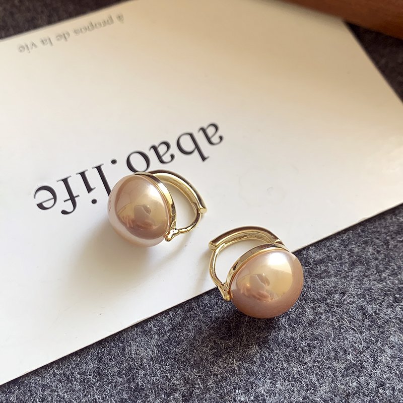 Champagne Half Round Pearl Earrings, Women's Light Luxury Charm Earrings, High Grade Earrings, 2024 New Explosive Ear Accessories