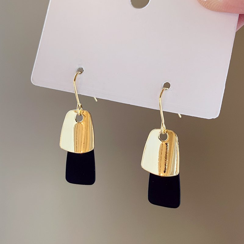 Color blocking earrings, women's light luxury high-end earrings, 2024 new popular earrings, niche temperament ear accessories