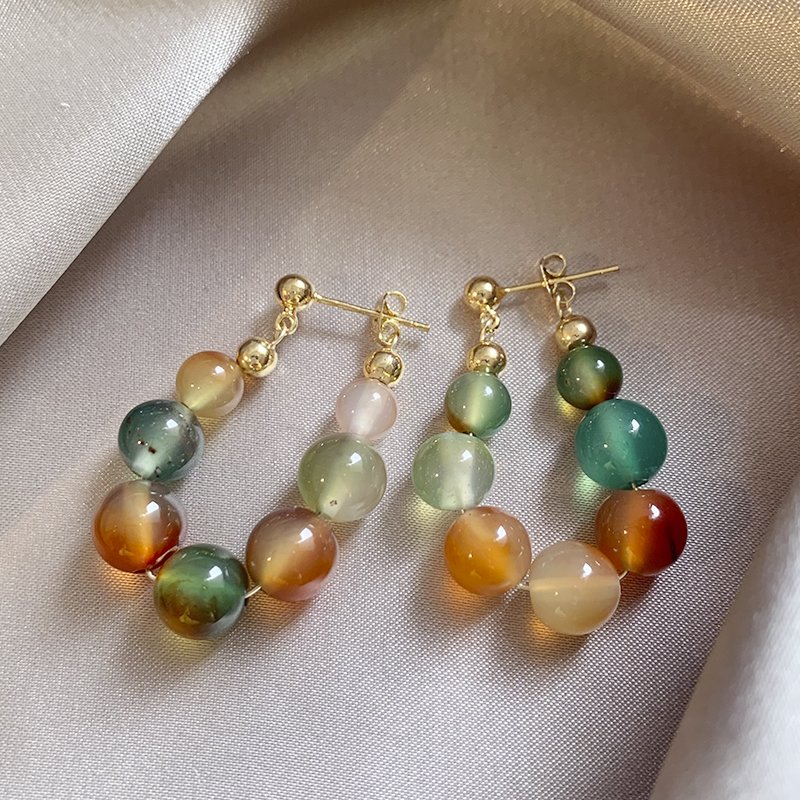 Colorful bead jade earrings for women, with a light luxury and high-end temperament. The earrings are unique and niche, and the 2024 new model is a hot selling item