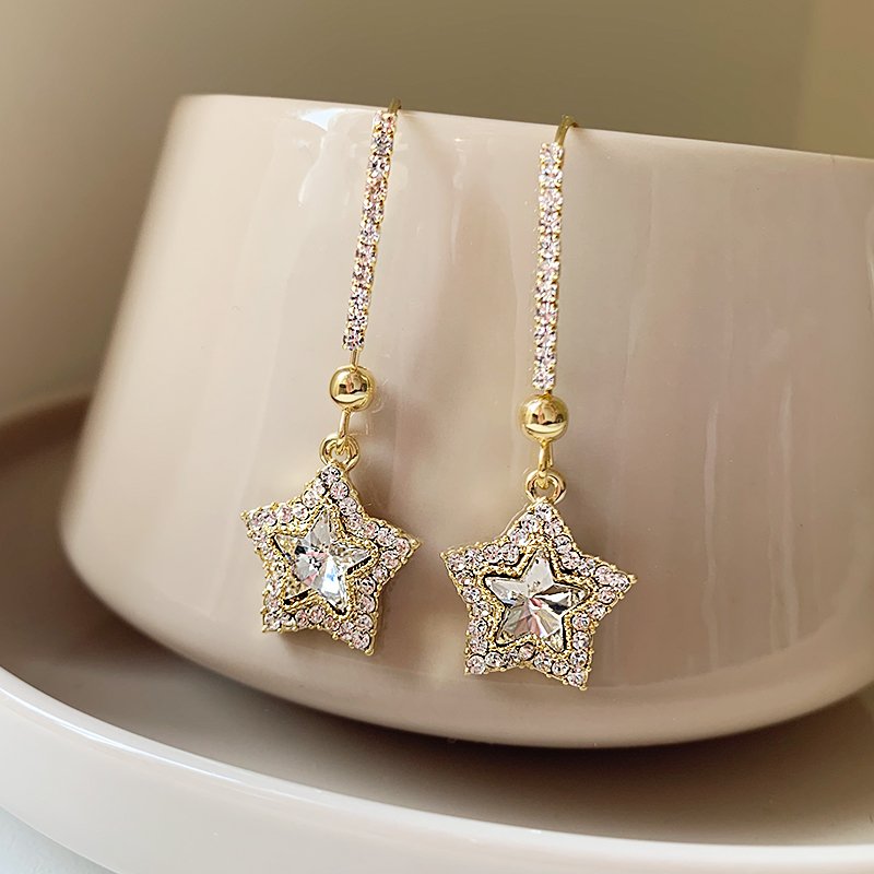 Crystal pentagram earrings for women, light luxury niche earrings, 2024 new popular high-end earrings, unique ear accessories