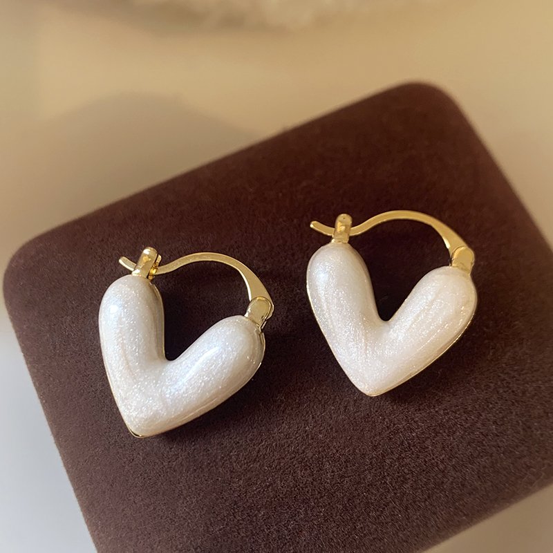 Drip Glazed Love Earrings for Women 2024 New Popular Style, High Grade Ear Buckle, Light Luxury Style, Small Niche Ear Accessories