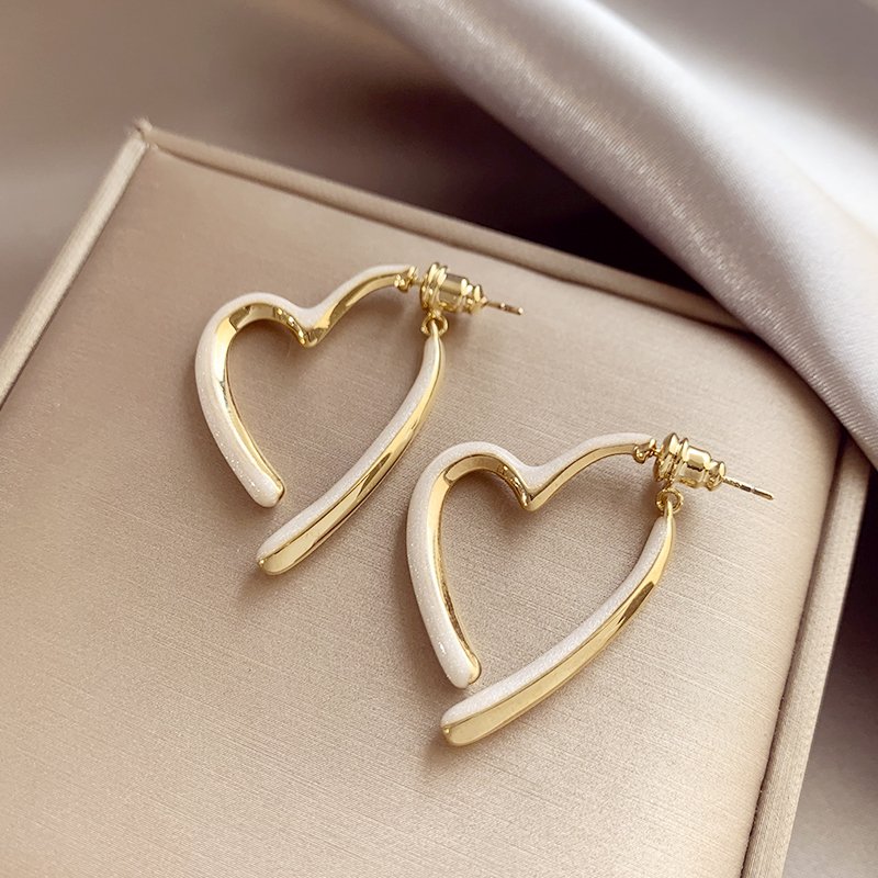 Drip glazed heart-shaped earrings with feminine temperament, light luxury, niche and unique earrings. 2024 new popular high-end and fashionable earrings