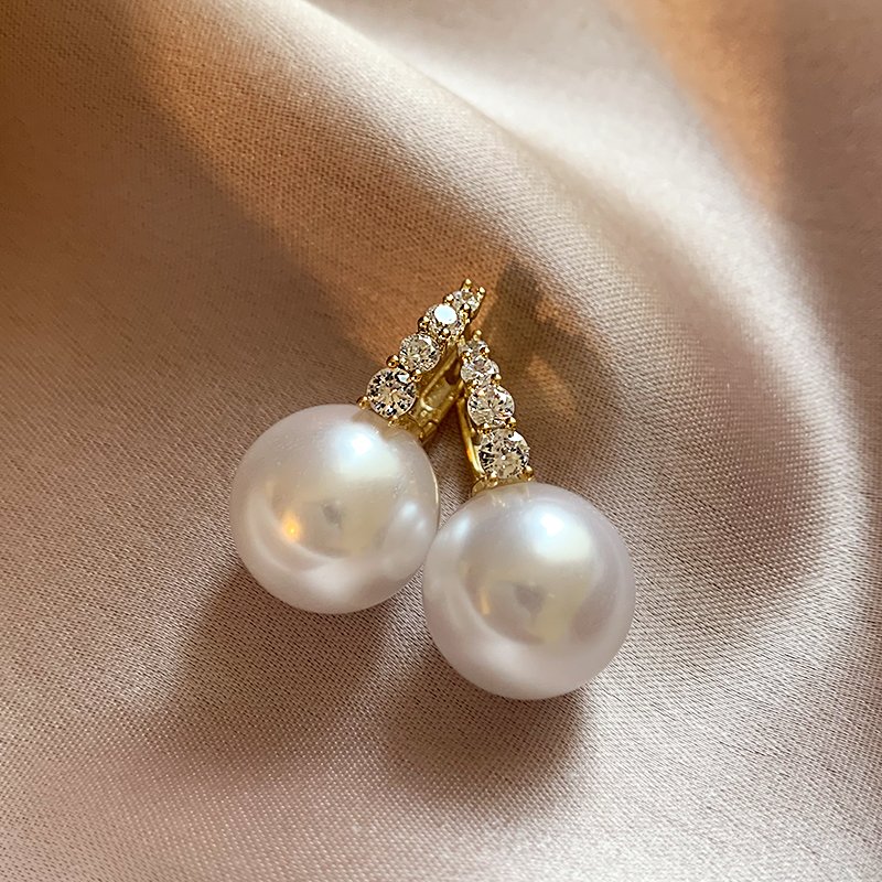 French zircon pearl earrings 2024 new popular high-end summer earrings women's light luxury niche unique earrings