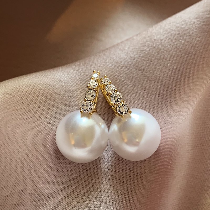 French zircon pearl earrings 2024 new popular high-end summer earrings women's light luxury niche unique earrings