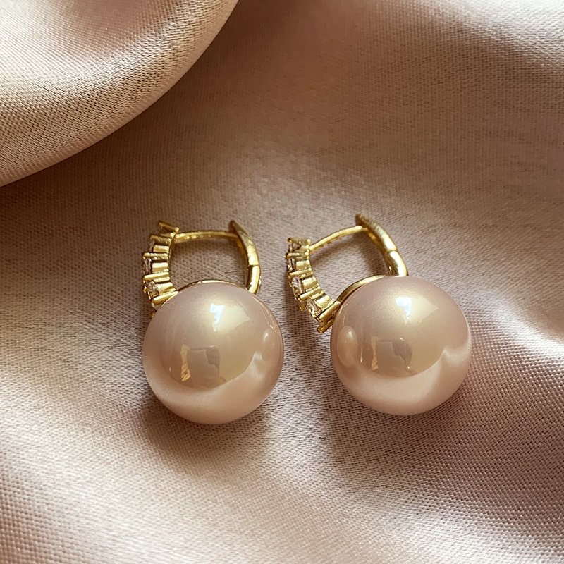 French zircon pearl earrings 2024 new popular high-end summer earrings women's light luxury niche unique earrings