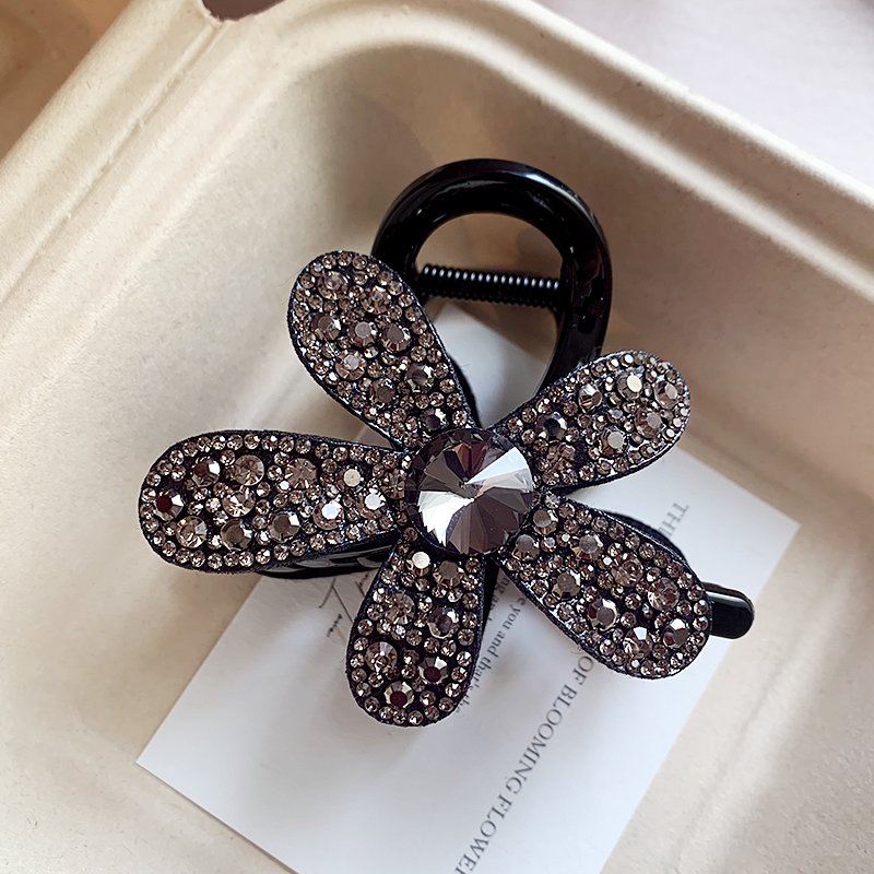 Full Diamond Flower Catching Clip on the Back of Women's Head 2024 New Shark Catching Headpiece with High Grade Sensation Clip Disc Hair Artifact