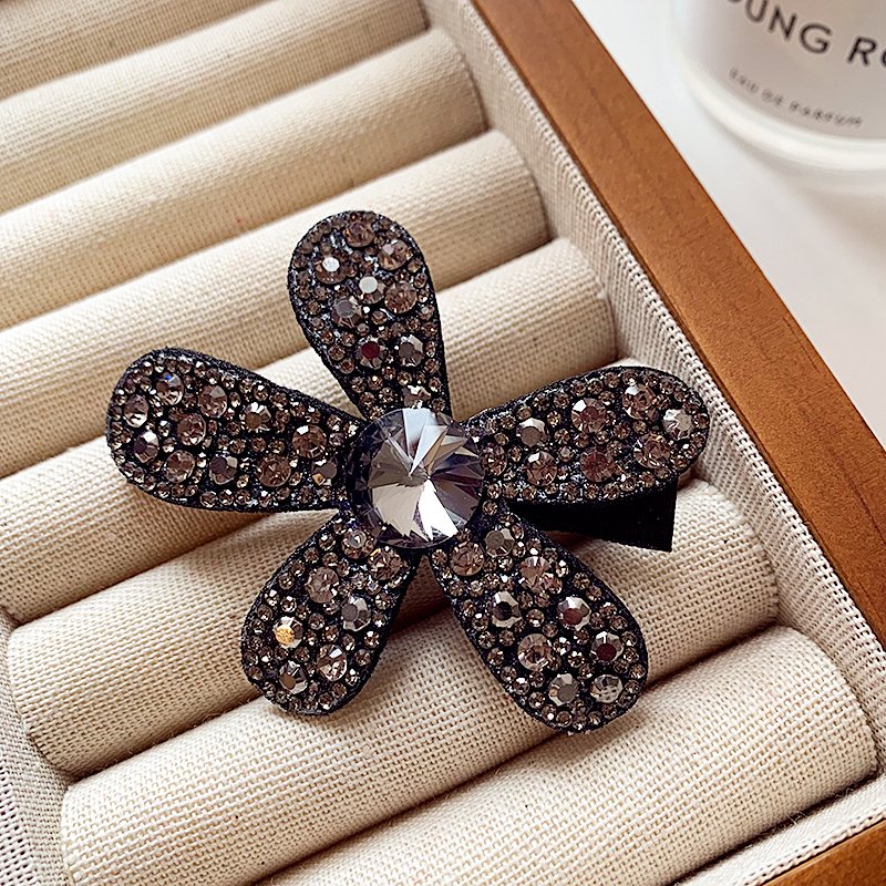 Full Diamond Flower Hairpin for Women's Summer Luxury 2024 New Hairpin Side Hair Accessories Headwear Broken Hair Sorting Artifact