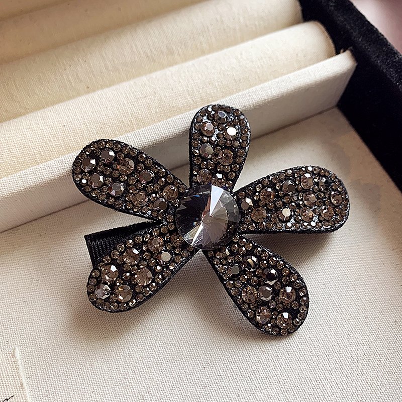 Full Diamond Flower Hairpin for Women's Summer Luxury 2024 New Hairpin Side Hair Accessories Headwear Broken Hair Sorting Artifact