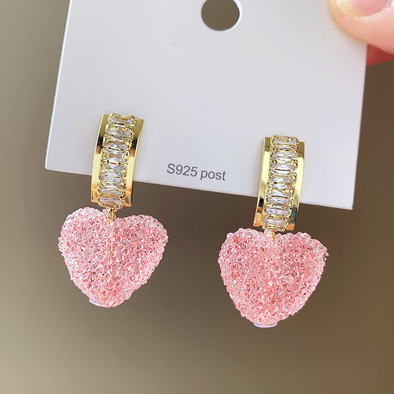 Full of love, pink peach heart earrings for women 2024 new popular high-end earrings, light luxury, niche unique earrings