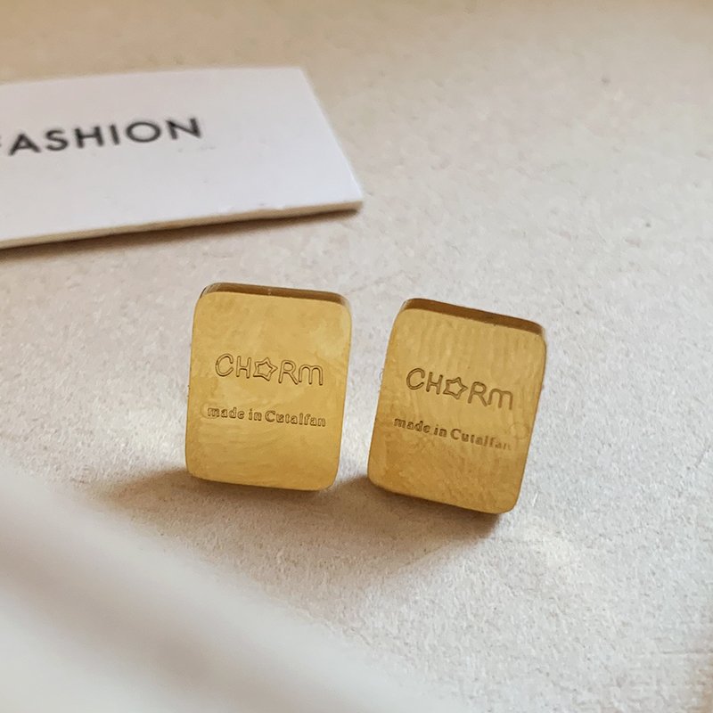 Golden Square Titanium Steel Earrings for Women, Light Luxury and High Grade Earrings 2024 New Popular, Unique Design Earrings