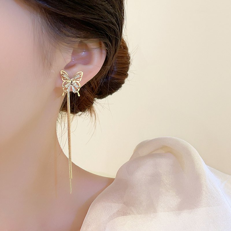 Golden butterfly earrings for women with a high-end feel, light luxury, long tassel earrings, 2024 new popular style, temperament earrings, earrings