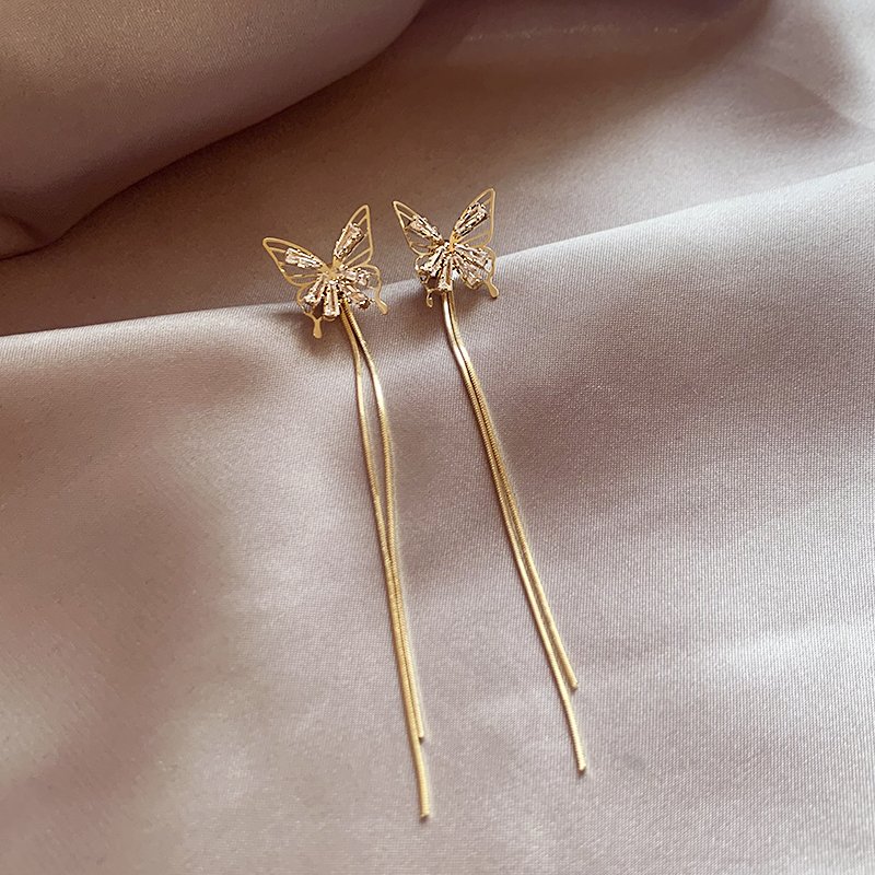 Golden butterfly earrings for women with a high-end feel, light luxury, long tassel earrings, 2024 new popular style, temperament earrings, earrings