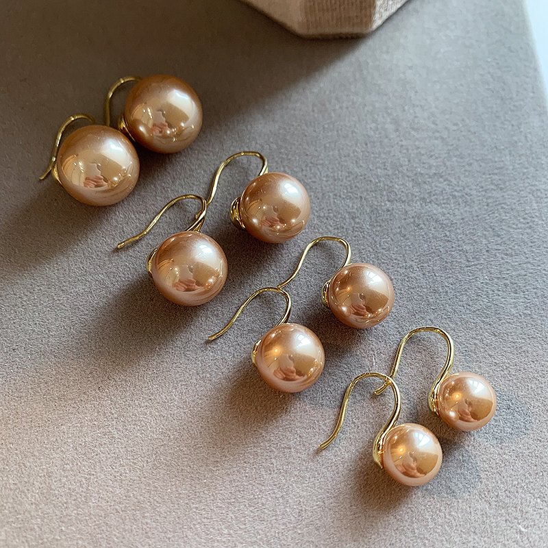 Golden high heels, pearl earrings, women's high-end feeling, ear hooks, light luxury temperament, earrings, 2024 new popular earrings