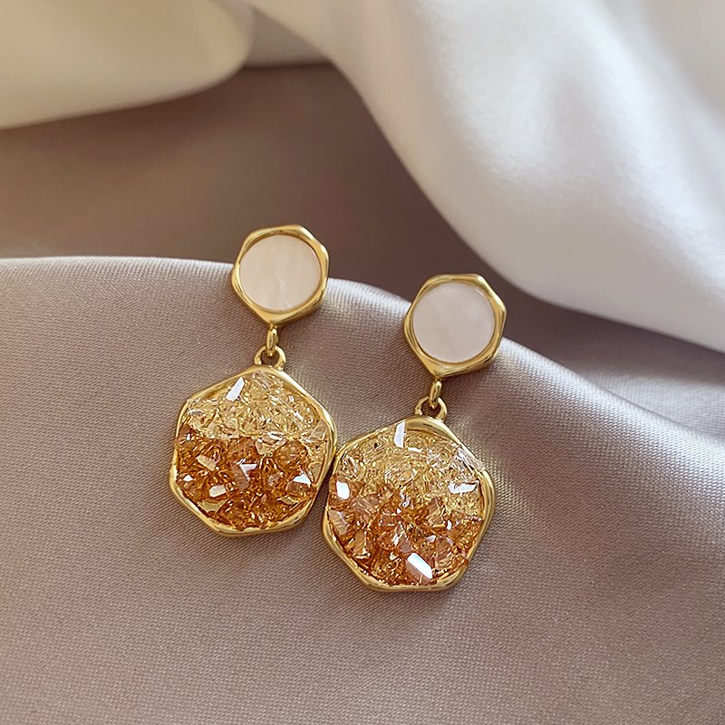 Gradient crystal earrings for women, with a light luxury and high-end temperament. Earrings, 2024 new popular, unique earrings, niche earrings