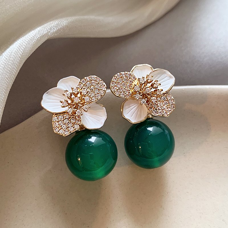 Exquisite Green Floral Earrings: 2025 Summer's Must-Have High-End Statement Accessories for Women