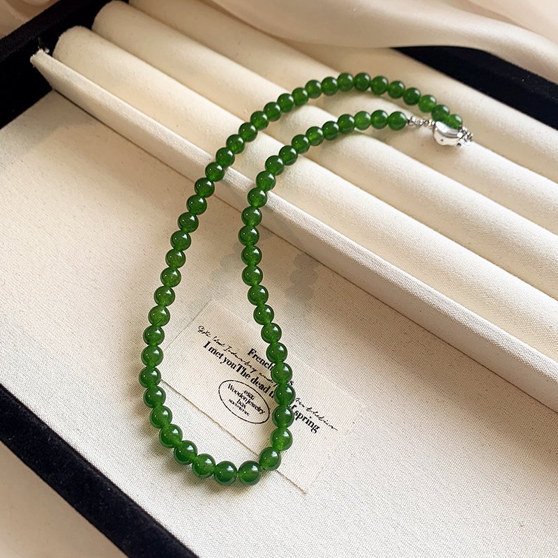 Green bead new Chinese style necklace, women's light luxury niche collarbone chain 2024 new high-end neck chain accessory