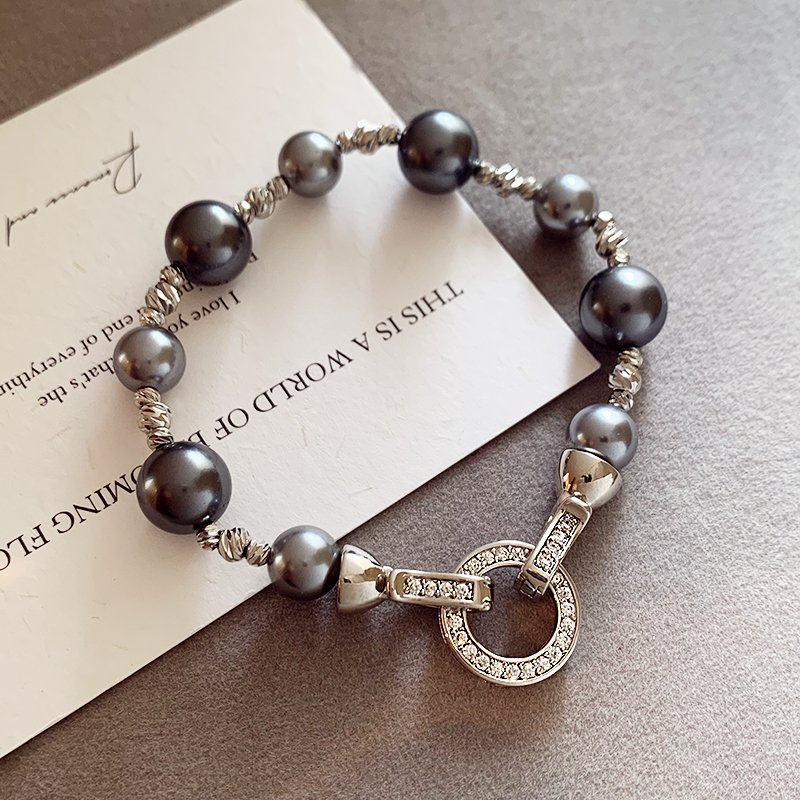 Grey pearl bracelet for women, 2024 new item, light luxury, high-end feeling, bead bracelet, exquisite and niche bracelet, bracelet, and accessory