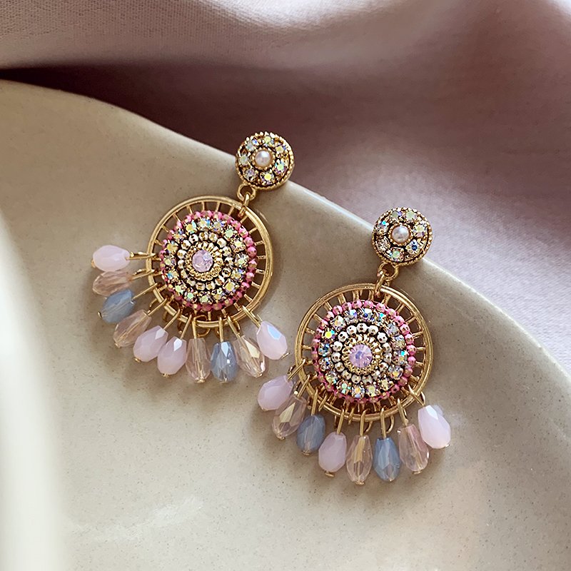 Handmade crystal earrings for women in 2024, popular new style, light luxury, high-end, elegant, vintage earrings