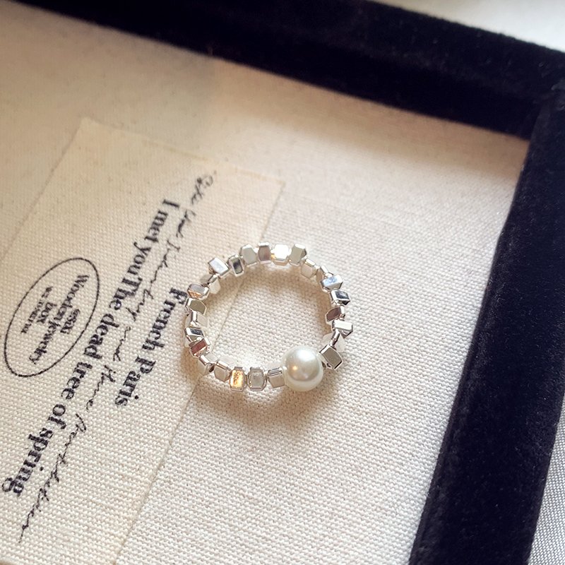 Irregular broken silver pearl ring, female niche design, light luxury, high-end feeling ring, 2024 new popular accessory