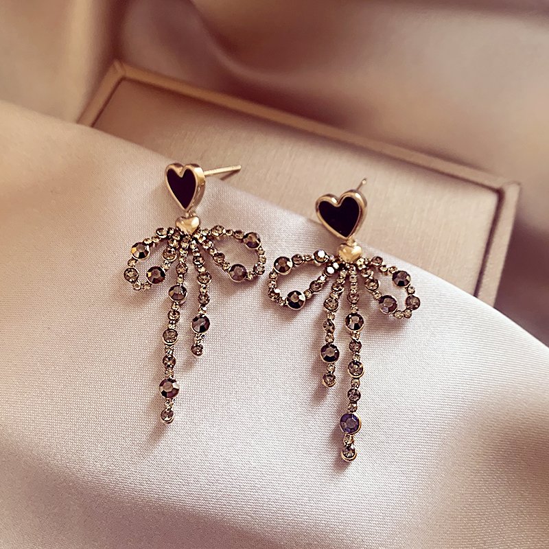 Love bow tassel earrings, women's light luxury high-end temperament earrings, 2024 new popular earrings