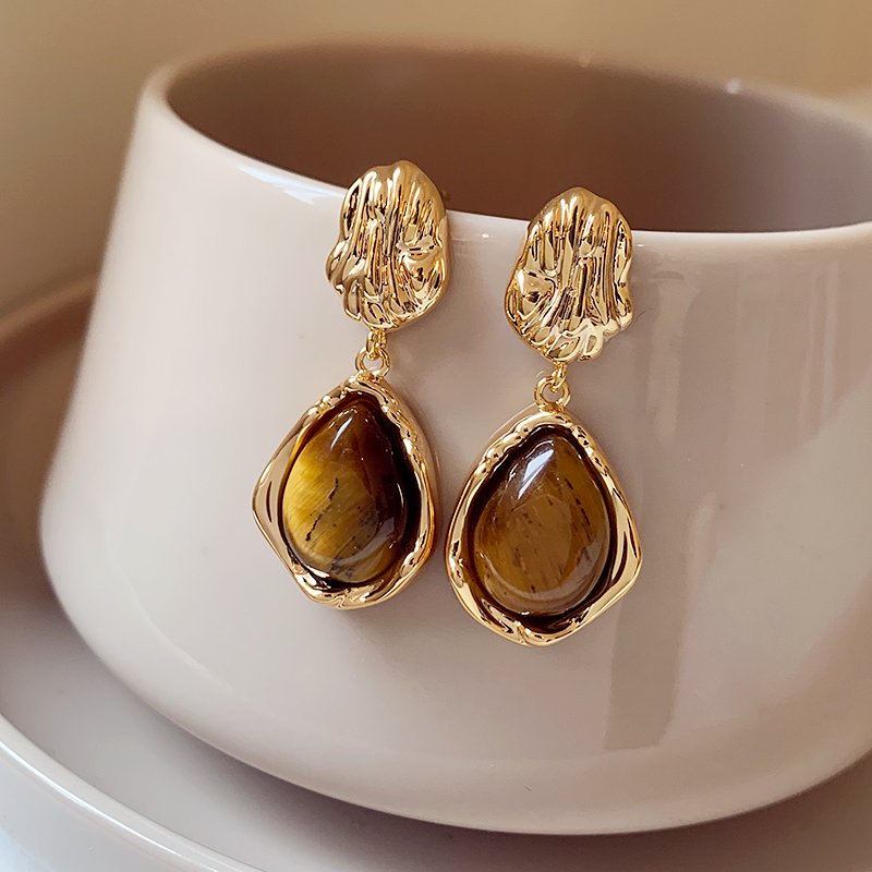 Melad Tiger Eye Stone Retro Earrings for Women, Light Luxury and High Grade Earrings 2024 New Popular Design Ear Accessories