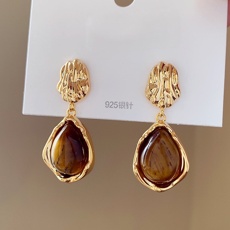 Melad Tiger Eye Stone Retro Earrings for Women, Light Luxury and High Grade Earrings 2024 New Popular Design Ear Accessories