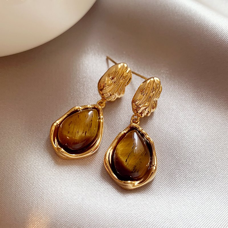 Melad Tiger Eye Stone Retro Earrings for Women, Light Luxury and High Grade Earrings 2024 New Popular Design Ear Accessories