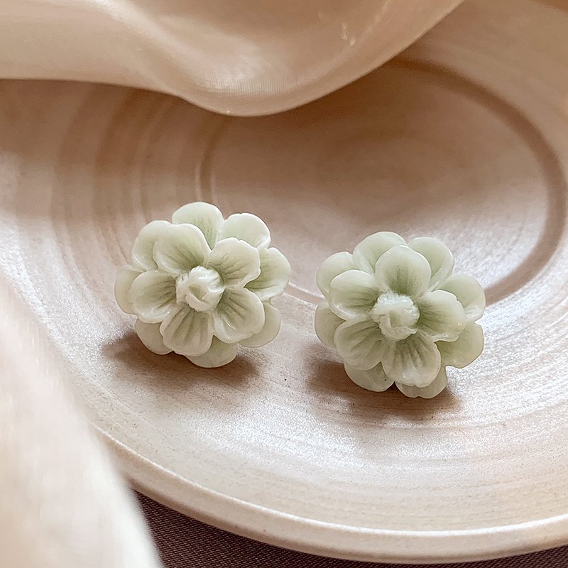 Mint Manbo Green Flower Earrings, Women's Light Luxury High End Earrings, 2024 New Popular Small Summer Earrings