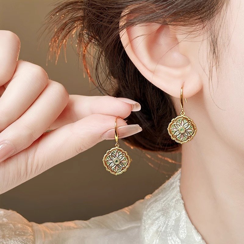 Monet Garden Oil Painting Earrings for Women 2024 New Popular New Chinese style Earrings with Light Luxury and High End Charm Ear Accessories