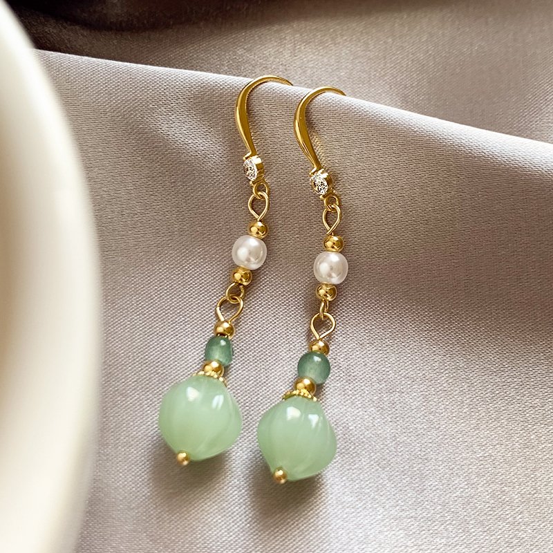 New Chinese Hotan Jade Pearl Earrings Women's Luxury Premium Earrings 2024 New Popular Unique Earrings