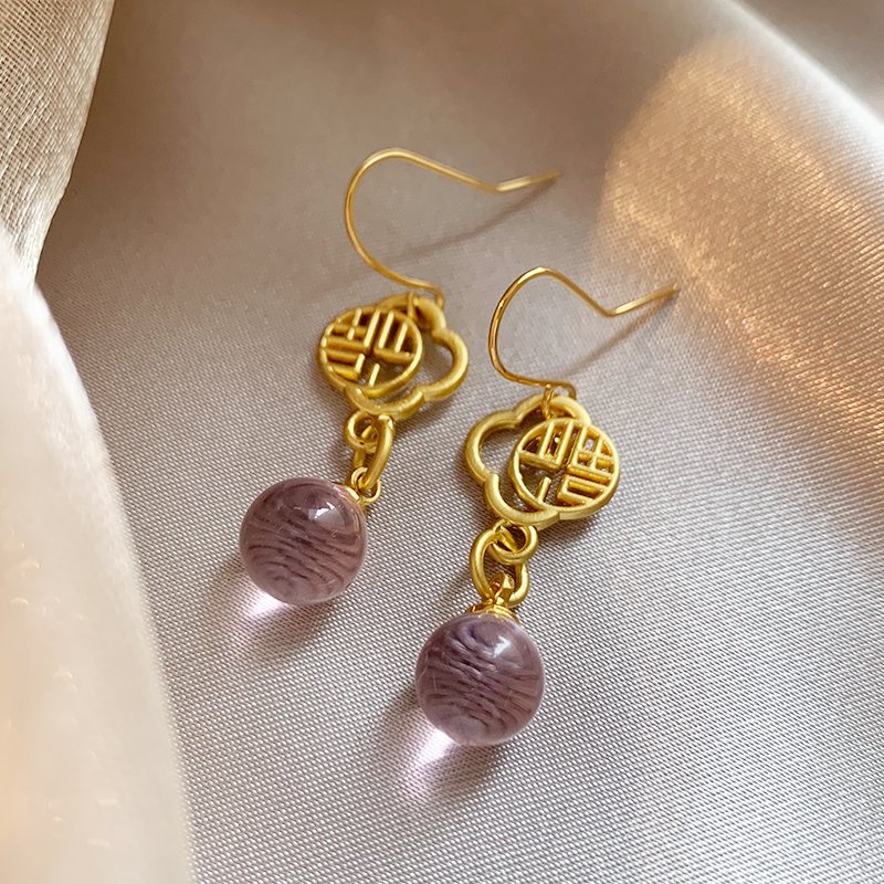 New Chinese style Chinese style earrings for women in summer 2024, new popular items, light luxury and high-end earrings, design sense and temperament earrings