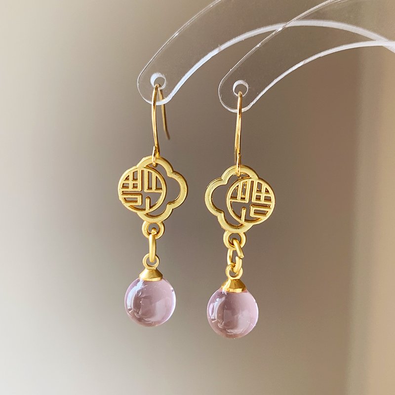 New Chinese style Chinese style earrings for women in summer 2024, new popular items, light luxury and high-end earrings, design sense and temperament earrings