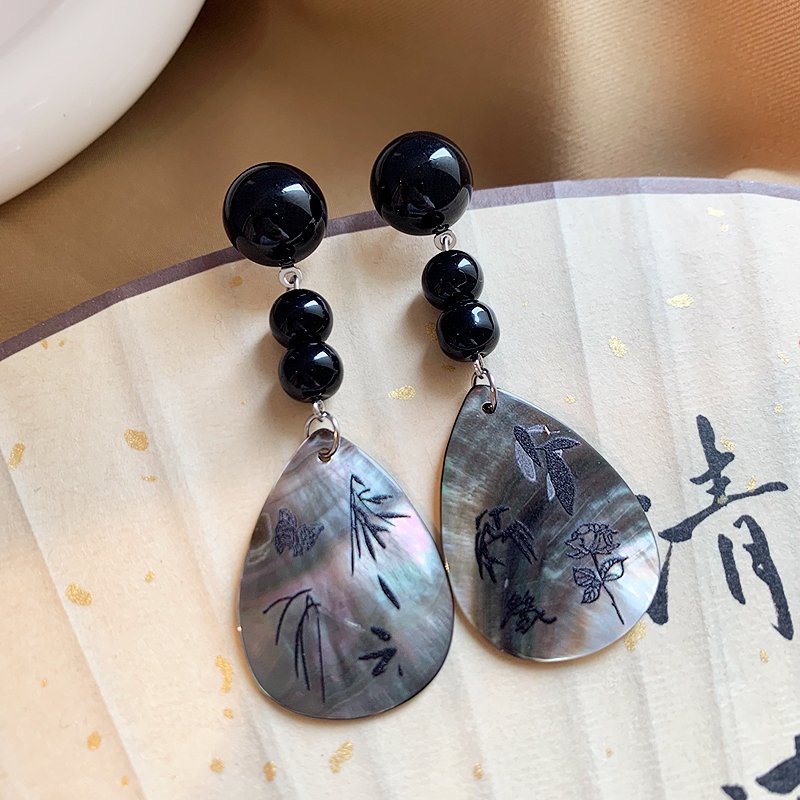 New Chinese style earrings, women's Chinese style earrings, light luxury, high-end temperament, earrings, 2024 new explosive unique earrings