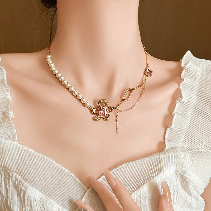 Original Bauhinia Flower Pearl Necklace Women's Pendant 2024 New Jewelry Neck Chain Light Luxury Niche Clavicle Chain Accessories