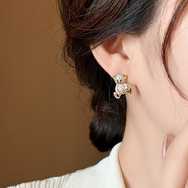 Original Little Bear Earnail Female 2024 New Popular Style, Light Luxury, High Grade, Elegant and Elegant Earrings, Exquisite Ear Accessories